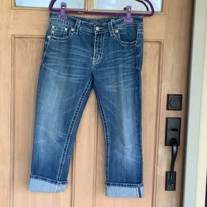 MISS ME BOYFRIEND CAPRI JEANS SIZE 27” WAIST